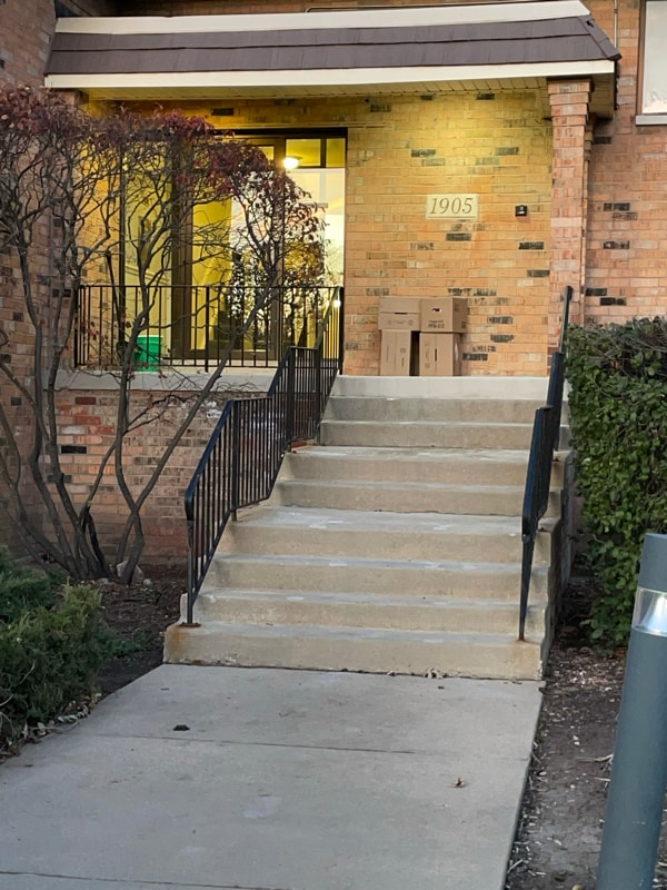 Foto principal - 1905 Tall Oaks Dr