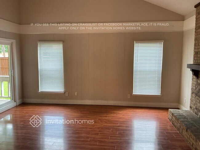 Foto del edificio - 3109 Laurel Ln