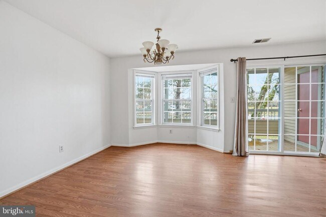 Foto del edificio - 119 Acadia Ct