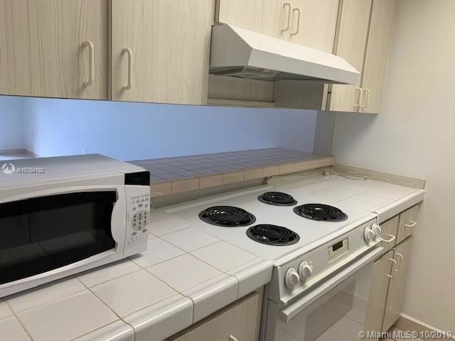 Foto del edificio - 3181 SW 13th St