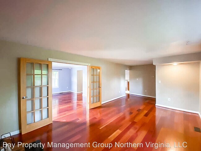 Building Photo - 4 br, 2.5 bath House - 4531 Briarton Dr