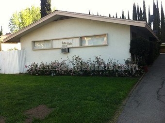 Building Photo - 13548 Burbank Blvd