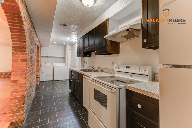 Foto del edificio - 809 Saint Paul St