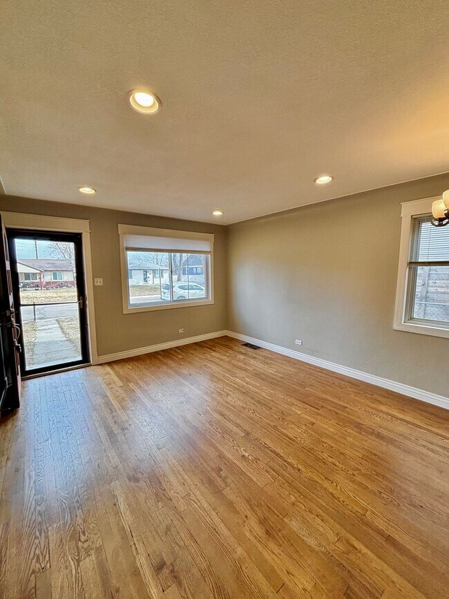 Foto del edificio - Spacious Denver 3BR Home with Easy Access to Transit & Outdoors! Available Now!!