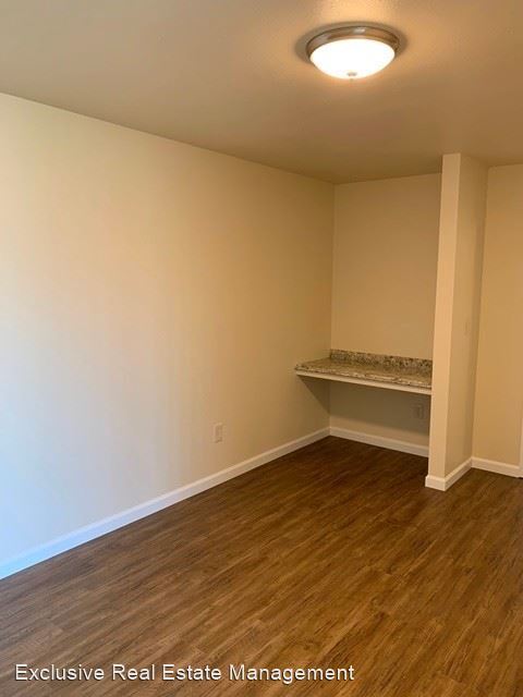 Building Photo - 3 br, 2 bath House - 5049 Laurelwood Drive