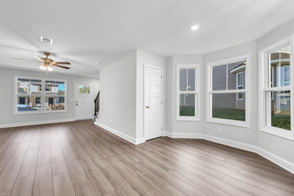 Foto del edificio - 209 W Point Dr