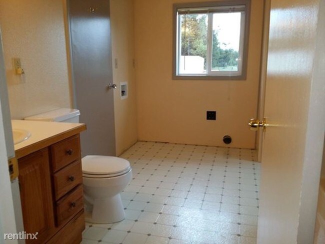 Foto del edificio - 64425 Old Bend Redmond Hwy