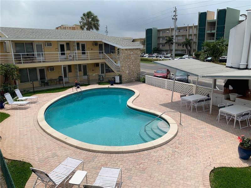 Primary Photo - 1110 N Riverside Dr