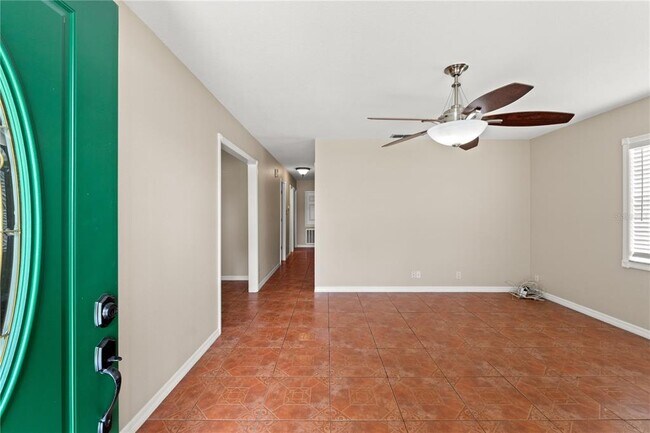 Building Photo - 3015 W Kathleen St