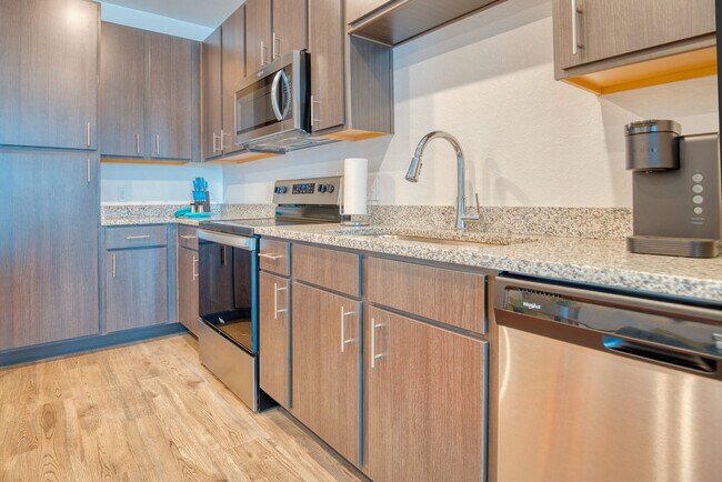 Foto del edificio - 2548 SW 13th St