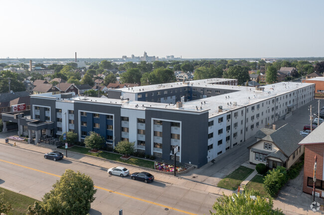 Foto del edificio - Woods View Apartments