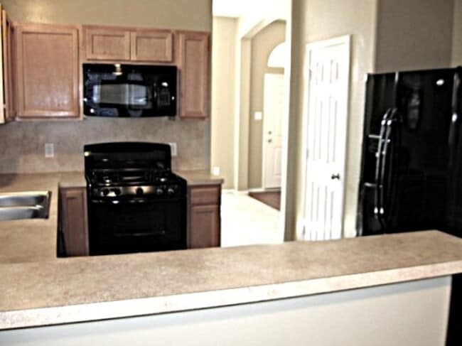 Building Photo - 10410 Falling Rapids Ct