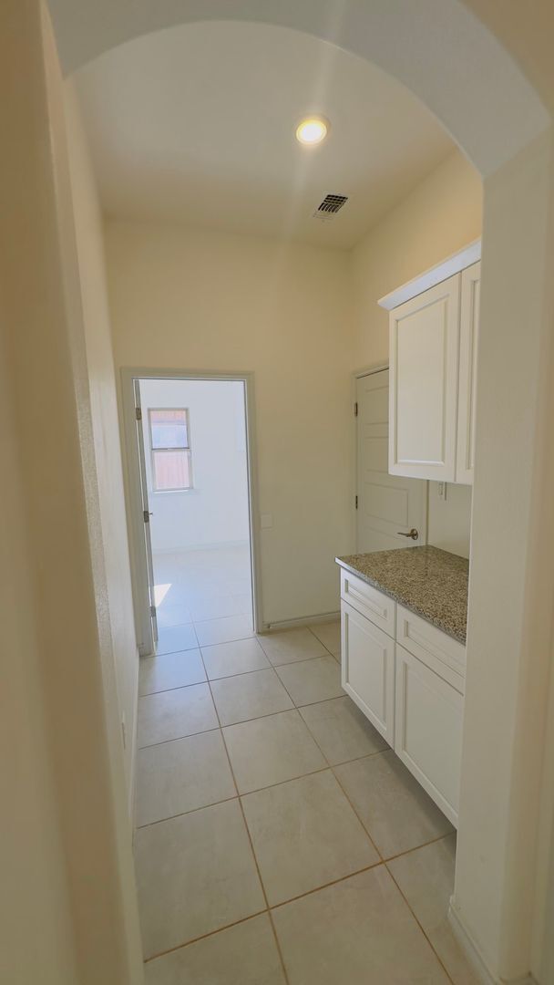 Foto del edificio - Gorgeous 3 Bedroom In Odessa!