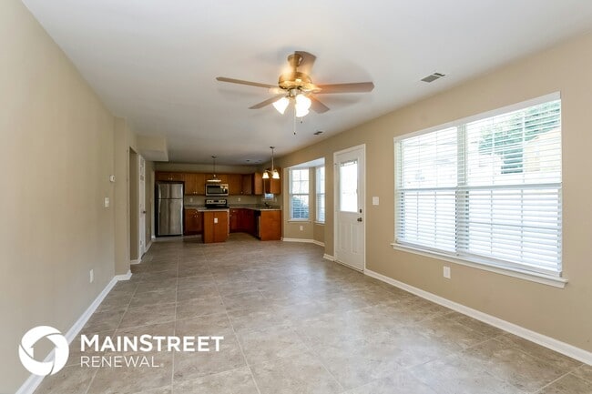 Foto del edificio - 3001 Edmonton Pl