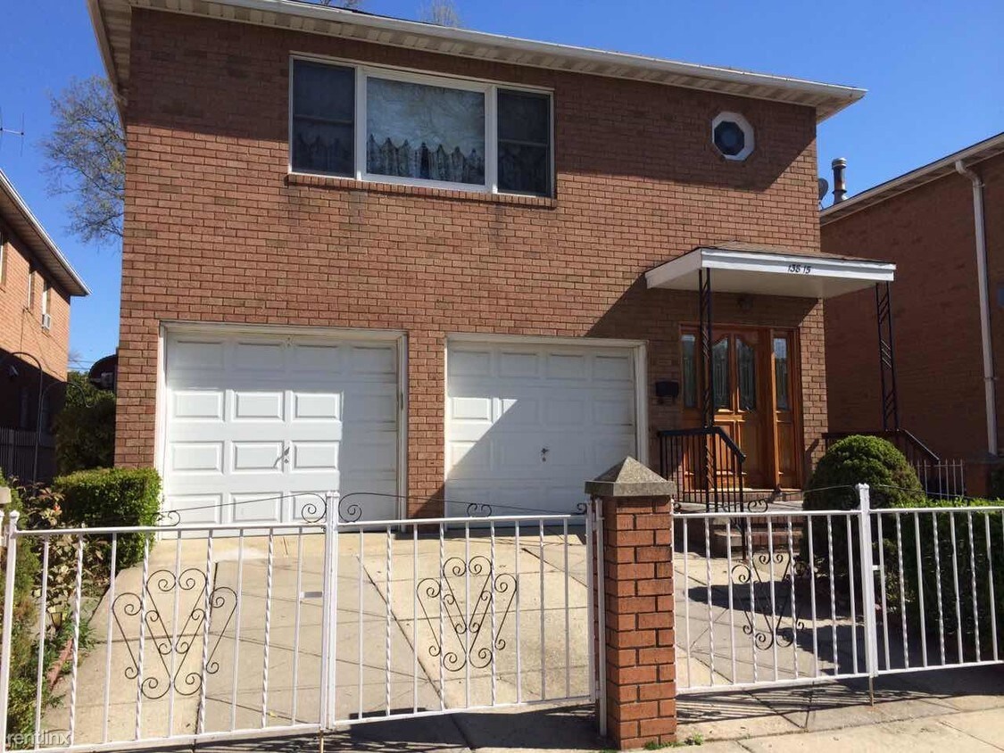 Foto principal - 13815 62nd Rd