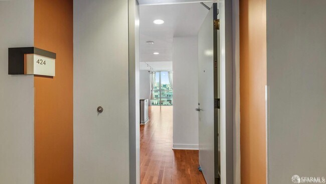 Foto del edificio - 300 Berry St