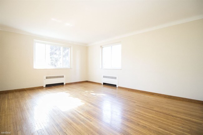 Foto del edificio - 2204 Kenwood Blvd