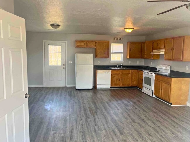 Building Photo - Cozy 3 Bedroom in Elizabethtown