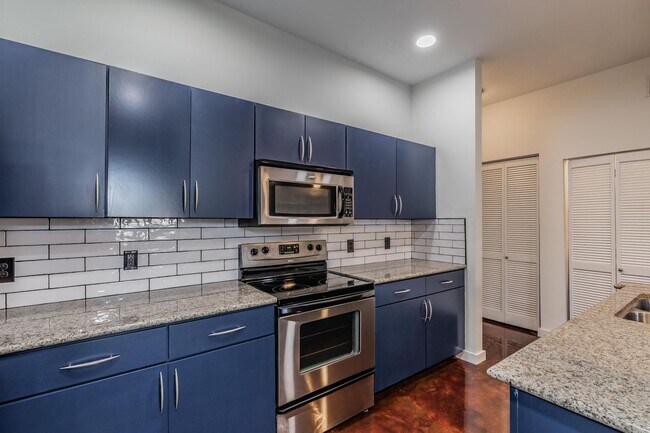 Foto del edificio - Texas & Pacific (T&P) Loft with stunning downtown views!