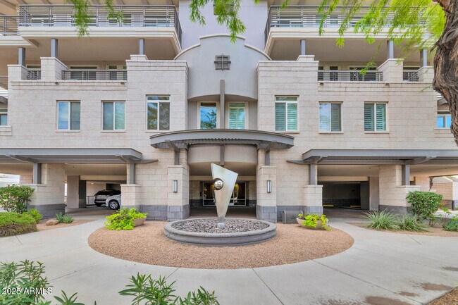 Foto del edificio - 3801 N Goldwater Blvd