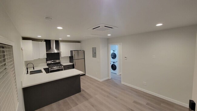 Foto del edificio - 23943 Fambrough St