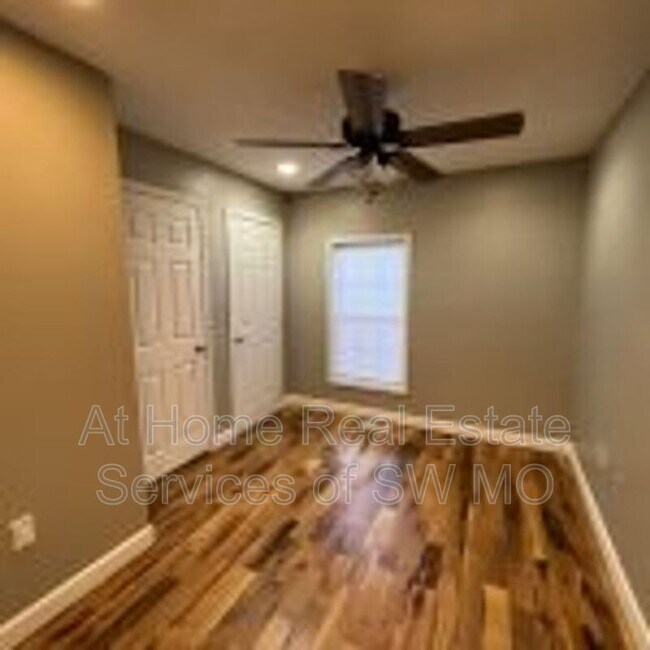 Foto del edificio - 622 W Harrison St