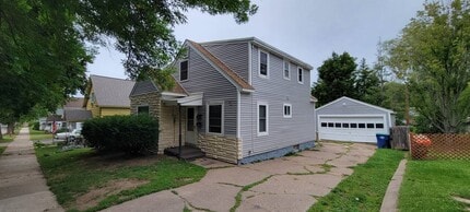 Building Photo - 904 Park Ave