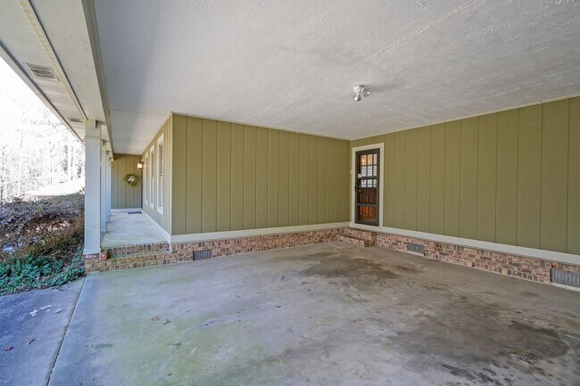 Foto del edificio - 752 Mountainbrooke Cir