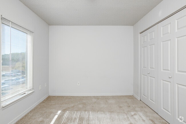 3BR, 2BA - 1,080 SF - Sable Chase