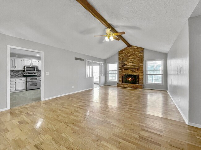Foto del edificio - 12945 Beacon Ave