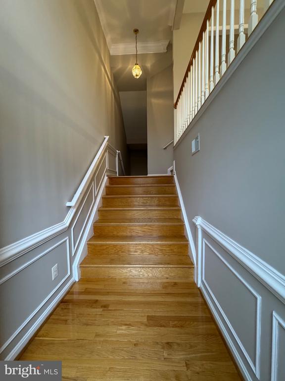 Building Photo - 45776 Mountain Pine Square