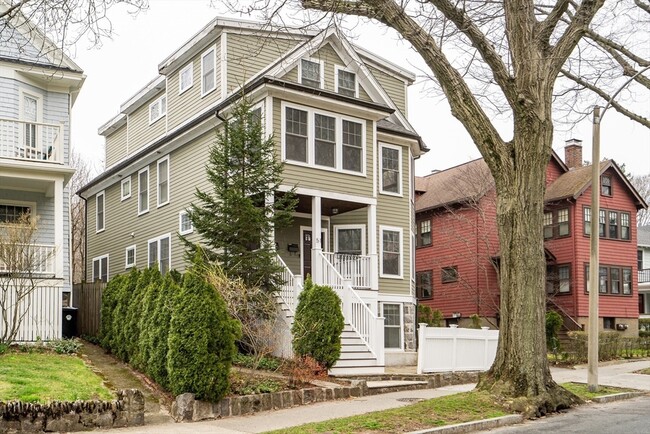 Building Photo - 51 Eliot St