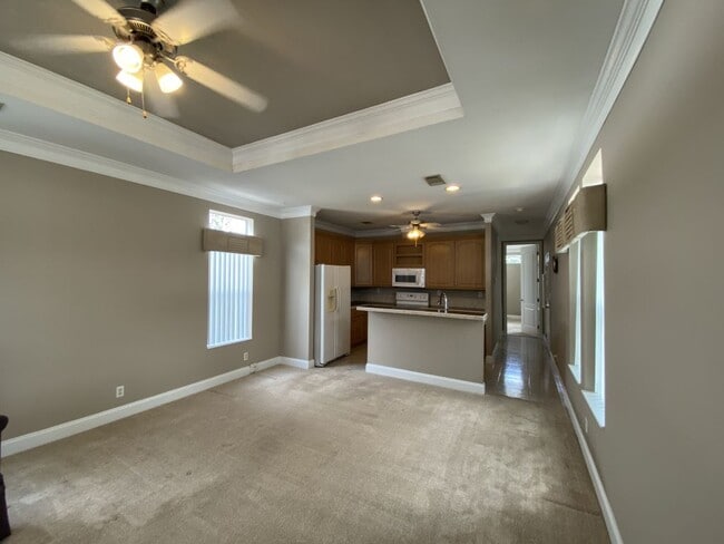 Building Photo - 34 Freedom Dr