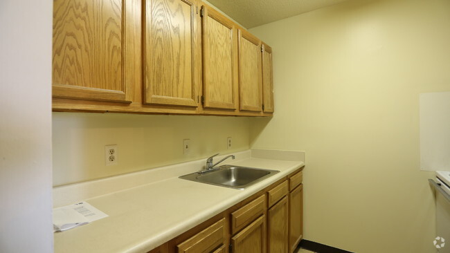 Kitchen - Mt Vernon Plaza I