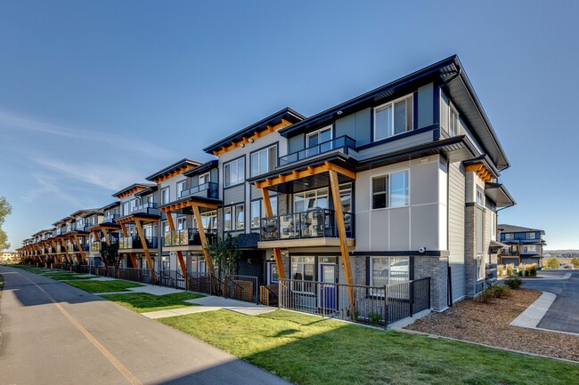 Photo du bâtiment - Sage Pointe Townhomes