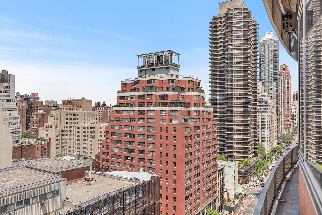 205 E 59th St Unit 14B, New York, NY 10022 Room for Rent in New York