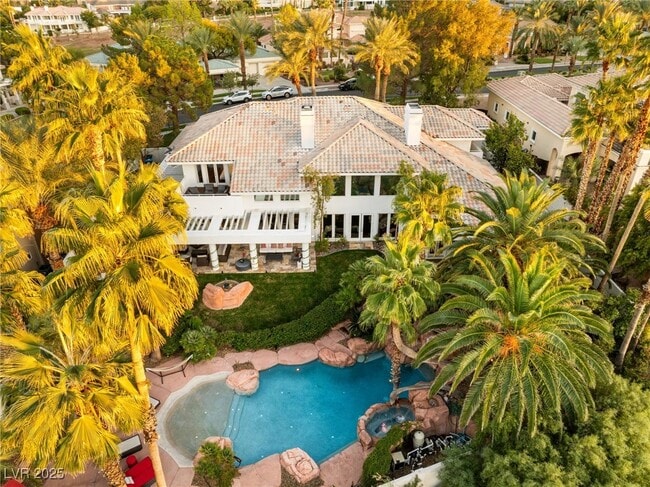 Foto del edificio - 2057 Troon Dr