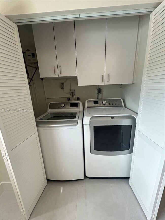 Foto del edificio - 3 bedroom in Miami FL 33179