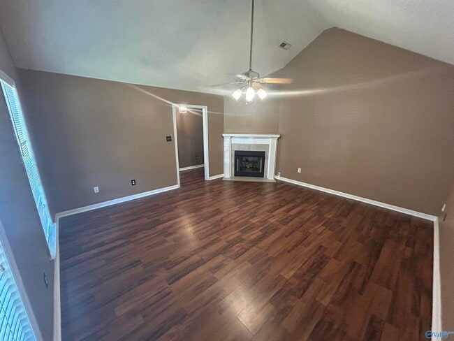 Building Photo - 111 Sunnyfield Dr