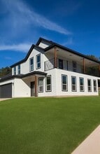 Building Photo - 1027 Mustang Trail