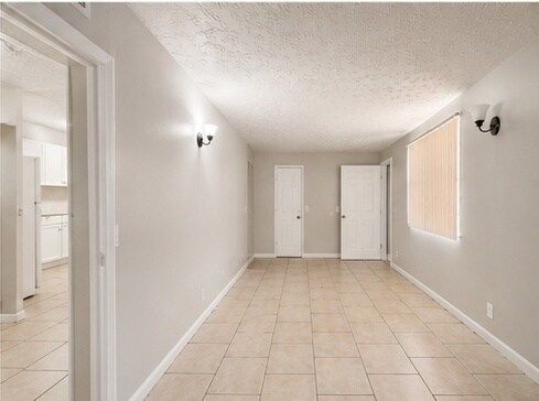 Foto del edificio - 2862 W 1st St