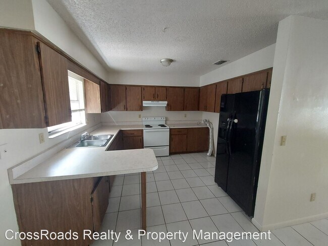 Building Photo - 3 br, 2 bath House - 9317 Spring Road