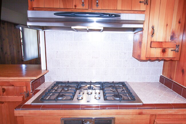 Foto del edificio - 17832 Lemarsh St