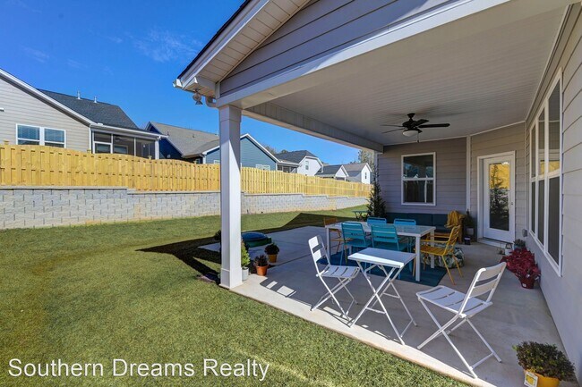 Foto del edificio - 3 br, 3 bath House - 122 Tuckasegee Way