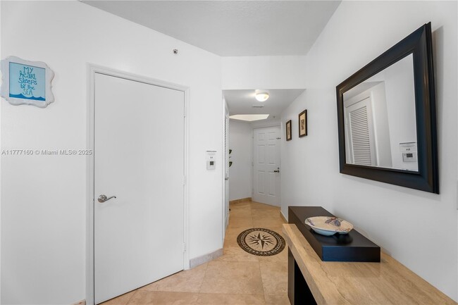 Building Photo - 16699 Collins Ave