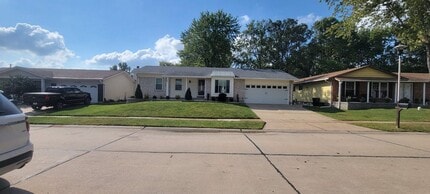 Building Photo - 5147 Mild Dr