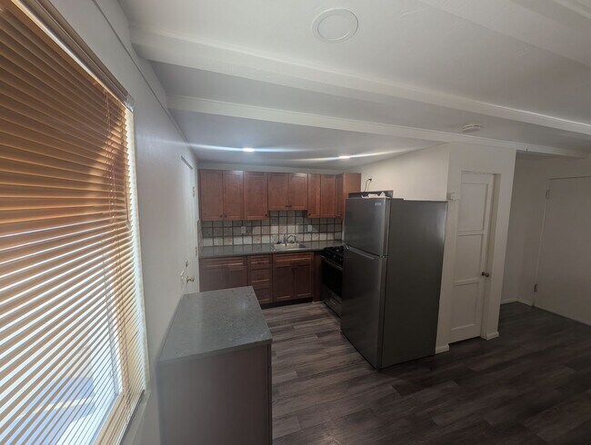 Foto del edificio - 3731 N Tyndall Ave