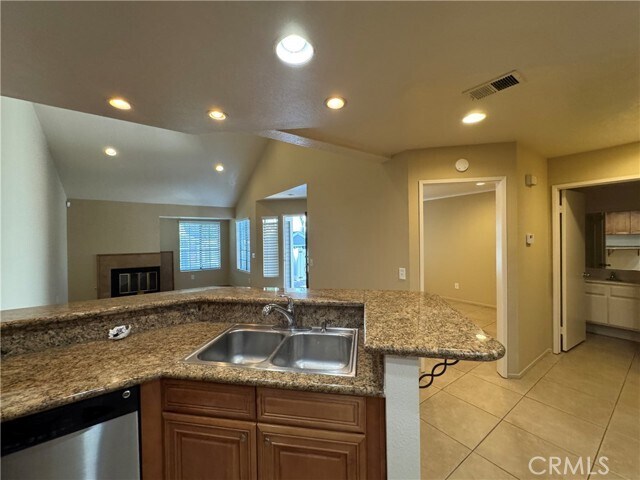 Foto del edificio - 254 Spruce Ct