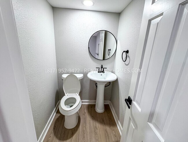 Foto del edificio - 907 S Ripple Creek Dr