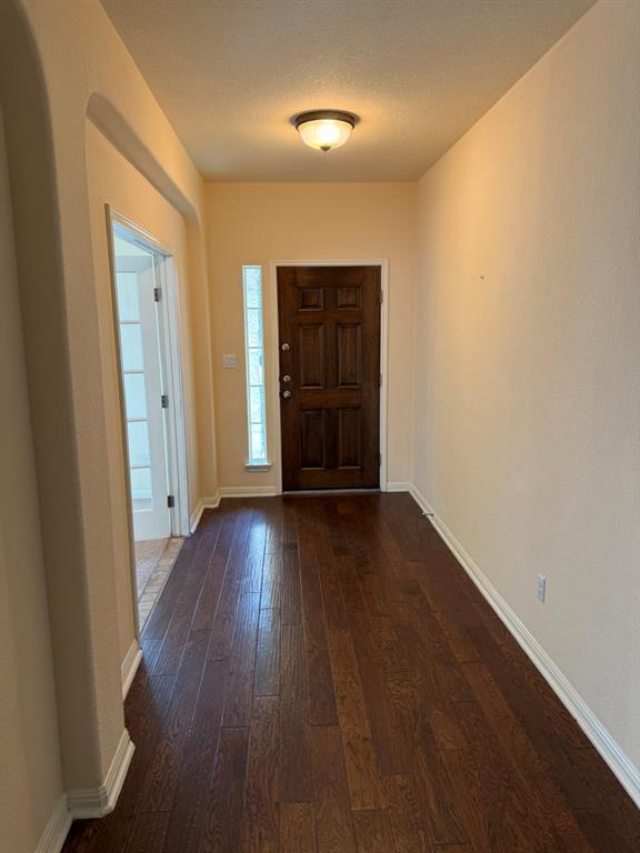 Foto del edificio - 4387 Green Tree Dr